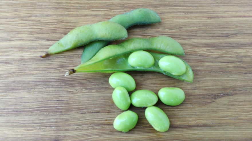 Edamame auf dem Tisch