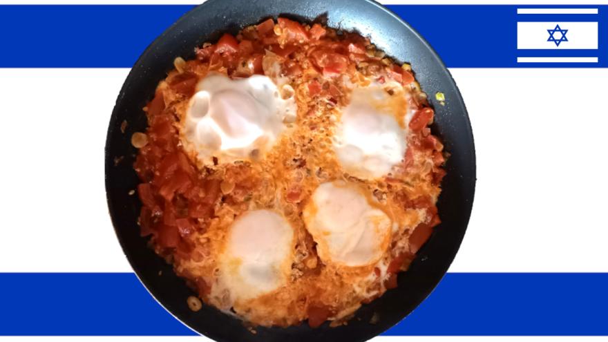 Shakshuka in einer Pfanne